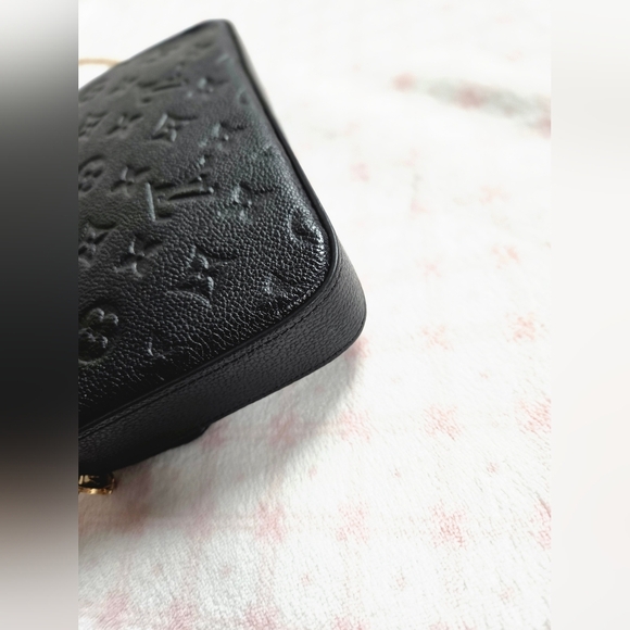 Louis Vuitton Félicie Pochette – Black Empreinte Leather, 100% Authentic - Picture 6 of 8